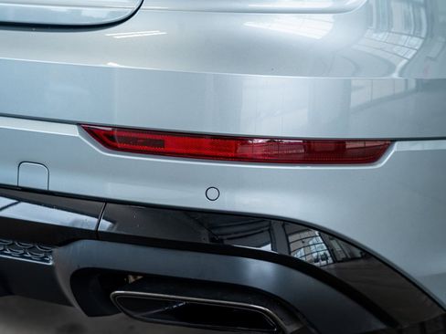 Used 2024 Audi Q8 Premium Plus w/ Premium Plus Package image 27