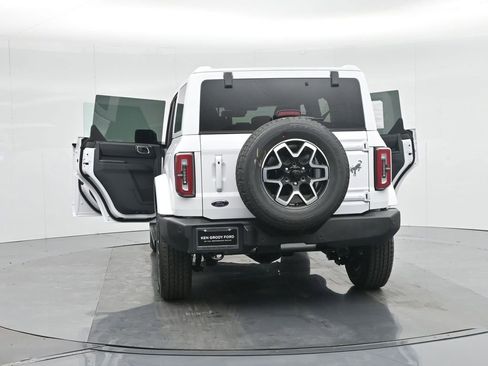 New 2025 Ford Bronco Outer Banks image 28