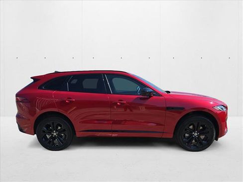 New 2026 Jaguar F-PACE R-Dynamic S image 4