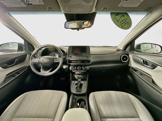 Used 2023 Hyundai Kona SEL FWD image 3