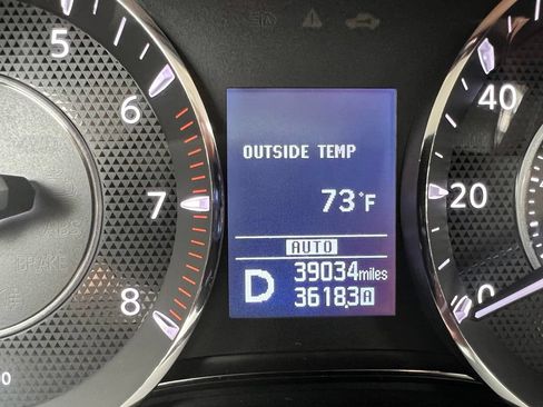 Used 2019 Nissan Armada Platinum w/ Interior Lighting Package AWD/4WD image 25