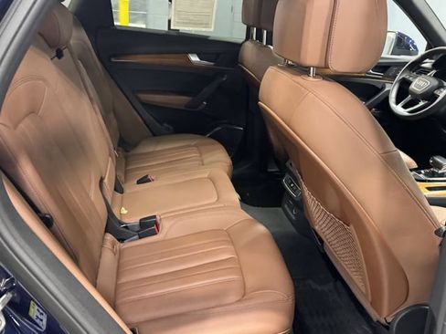 Used 2023 Audi Q5 2.0T Premium w/ Convenience Package AWD/4WD image 32