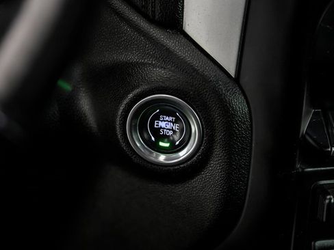 Used 2019 Chevrolet Silverado 1500 RST image 18