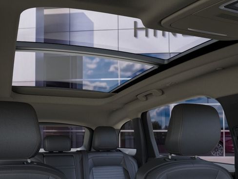 New 2026 Lincoln Nautilus Reserve AWD/4WD image 22