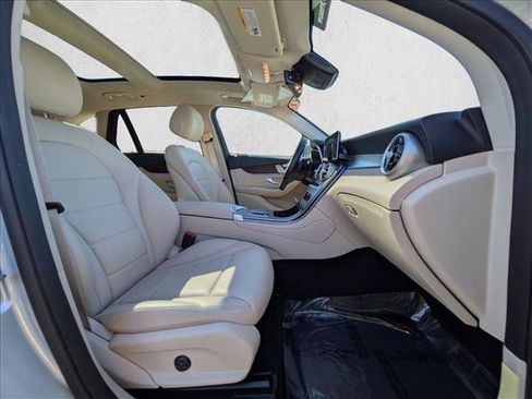 Certified 2022 Mercedes-Benz GLC 300 4MATIC image 21