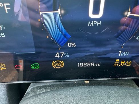Used 2024 Chevrolet Equinox EV LT FWD image 11