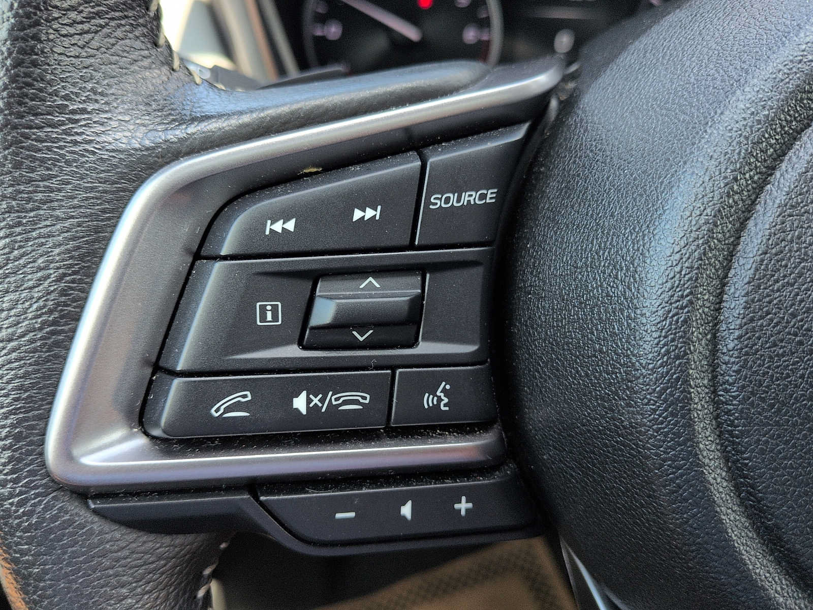 Used 2024 Subaru Outback Limited AWD/4WD image 18