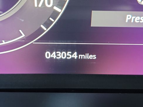 Used 2021 Land Rover Range Rover Westminster Edition image 21