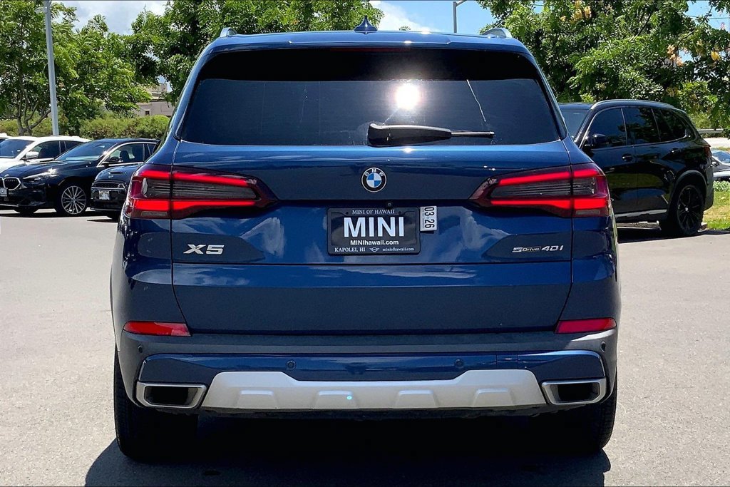 Used 2023 BMW X5 sDrive40i w/ Parking Assistance Package RWD image 3