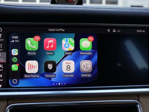 Used 2018 Porsche Panamera 4 image 22