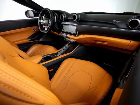 Used 2019 Ferrari Portofino image 48