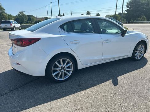 Used 2017 MAZDA MAZDA3 Grand Touring FWD image 4
