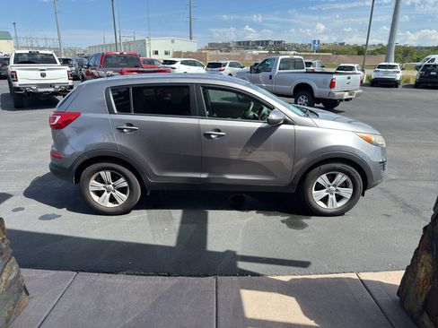 Used 2012 Kia Sportage LX FWD image 5