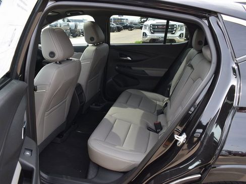 New 2025 Buick Envista Avenir image 15