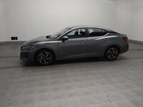 Used 2025 Nissan Sentra SV FWD image 2