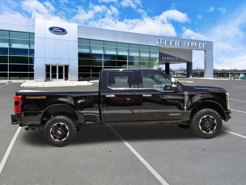 Certified 2024 Ford F250 Platinum w/ Tremor Off-Road Package AWD/4WD image 5