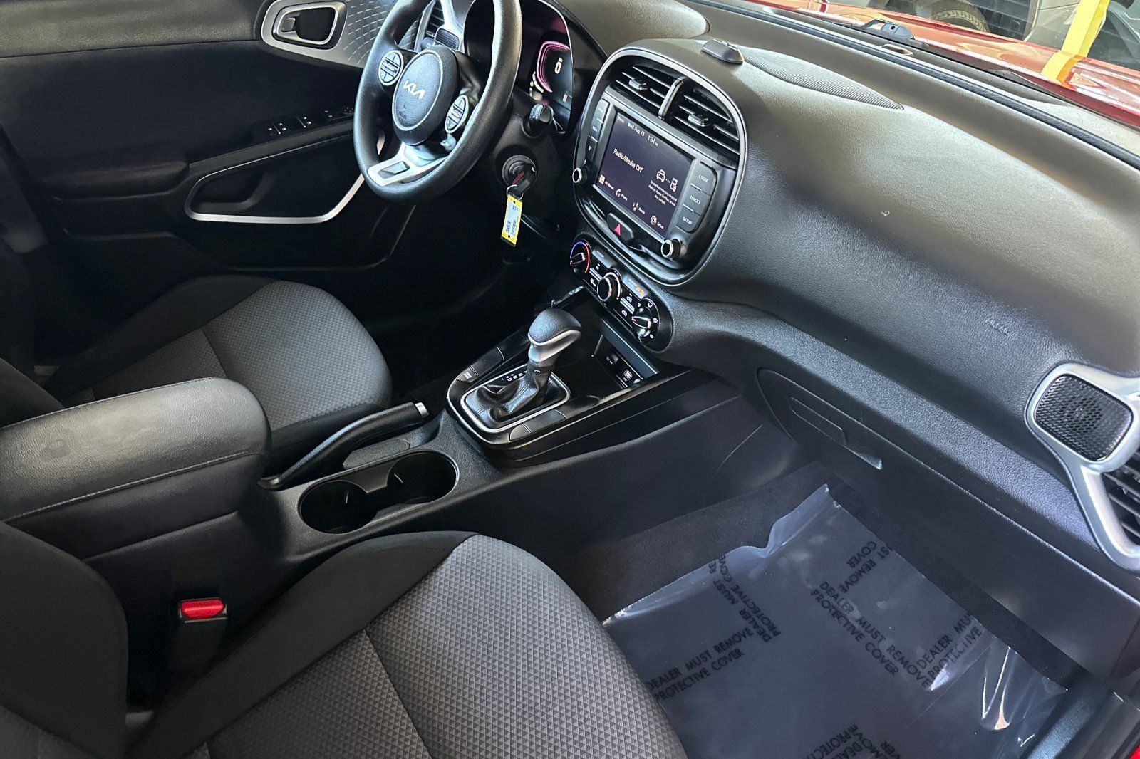 Used 2024 Kia Soul LX w/ Option Group 015 FWD image 17