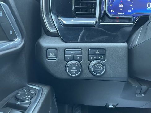 Used 2023 Chevrolet Silverado 1500 RST image 18