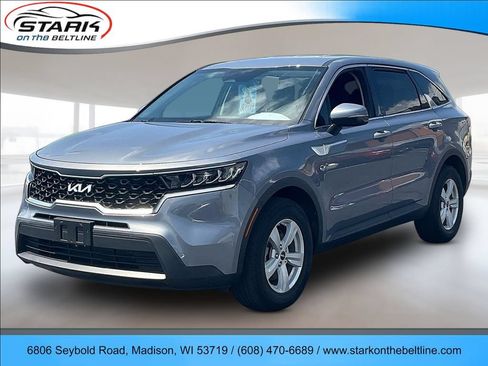 Used 2022 Kia Sorento LX FWD image 3