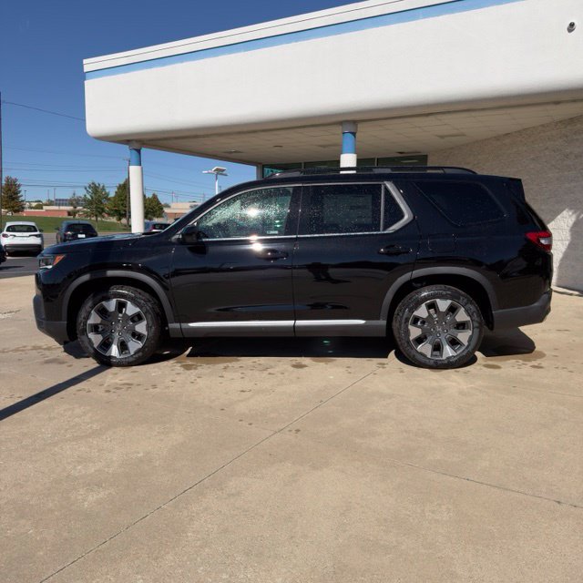 New 2026 Honda Pilot Elite image 2