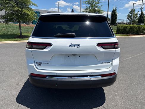 Used 2023 Jeep Grand Cherokee L Limited AWD/4WD image 8