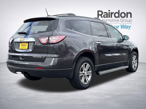 Used 2016 Chevrolet Traverse LT w/ Traveler's Package image 8