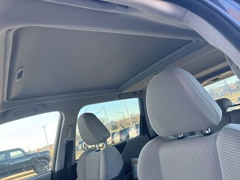 Used 2023 Subaru Forester Premium image 11