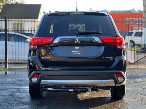 Used 2016 Mitsubishi Outlander SE image 5