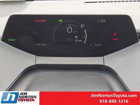 Used 2025 Toyota Prius LE FWD image 16