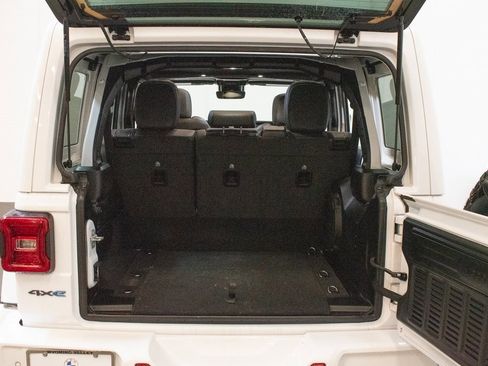 Used 2024 Jeep Wrangler High Altitude image 25