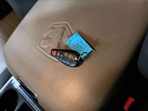 Used 2011 RAM 2500 Big Horn image 28