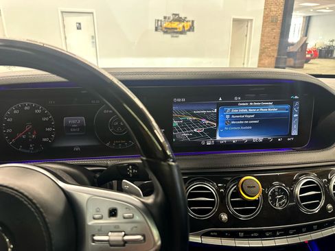 Used 2019 Mercedes-Benz S 560 Sedan image 35