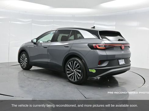 Used 2023 Volkswagen ID.4 Pro S Plus image 5