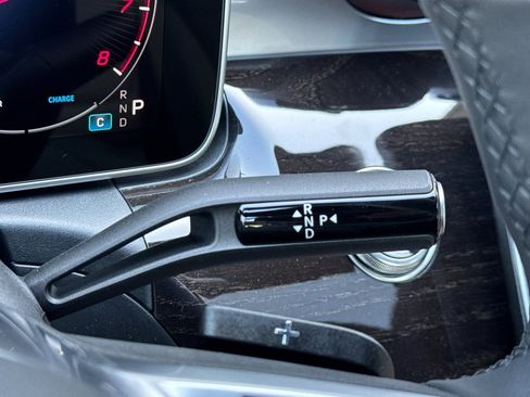 New 2025 Mercedes-Benz C 300 Sedan image 19