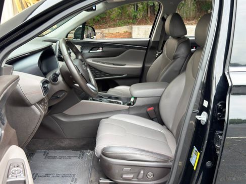 Used 2019 Hyundai Santa Fe FWD image 16