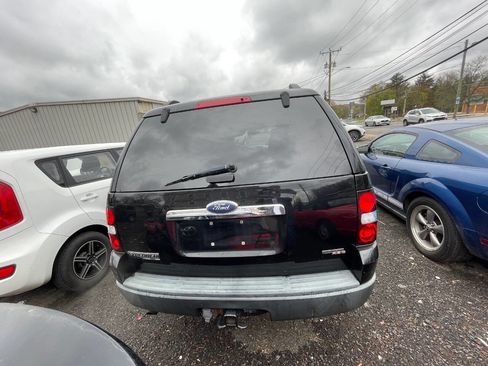 Used 2007 Ford Explorer XLT AWD/4WD image 6
