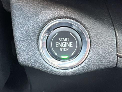 Certified 2023 Buick Envision Essence w/ Sport Touring Package AWD/4WD image 19