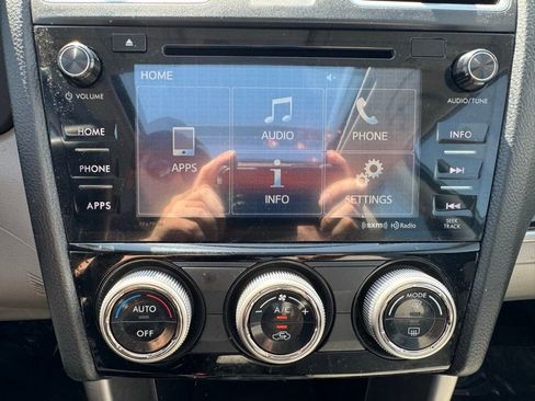 Used 2018 Subaru Forester 2.5i Limited AWD/4WD image 16