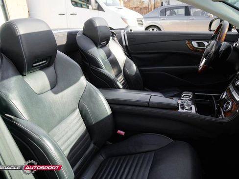 Used 2013 Mercedes-Benz SL 550 w/ Premium Pkg image 27