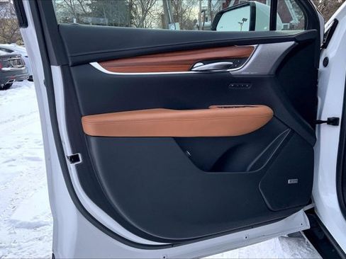 Used 2021 Cadillac XT5 Premium Luxury image 22