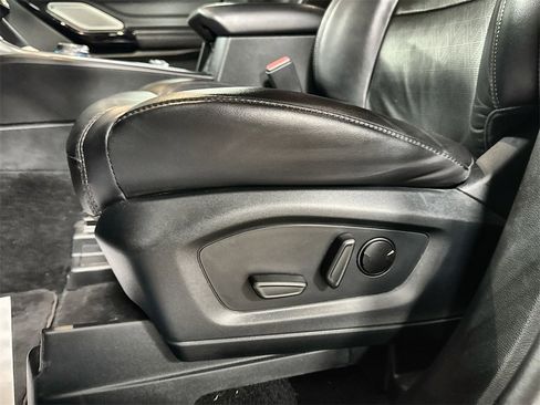 Used 2023 Ford Explorer Platinum w/ Technology Package image 13