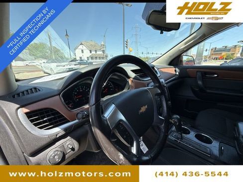 Certified 2017 Chevrolet Traverse LT w/ Style and Technology Package AWD/4WD image 11