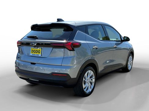 New 2027 Chevrolet Bolt LT w/ Comfort Package FWD image 5