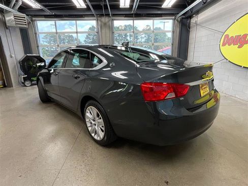 Used 2019 Chevrolet Impala LS FWD image 3