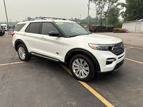 Used 2024 Ford Explorer King Ranch w/ Technology Package AWD/4WD image 28