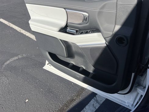 New 2026 Ford Expedition Max Platinum w/ Platinum Ultimate Package image 13