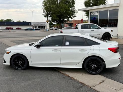Used 2023 Honda Civic Sport image 7