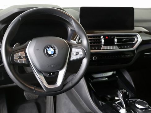 Used 2024 BMW X4 xDrive30i image 10