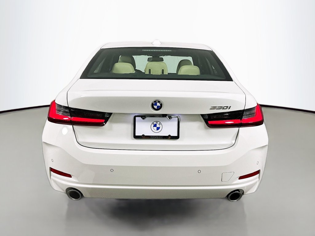 Used 2026 BMW 330i Sedan w/ Convenience Package RWD image 6
