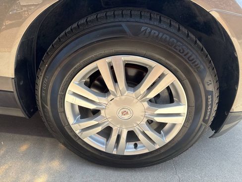 Used 2011 Cadillac SRX Luxury AWD/4WD image 30